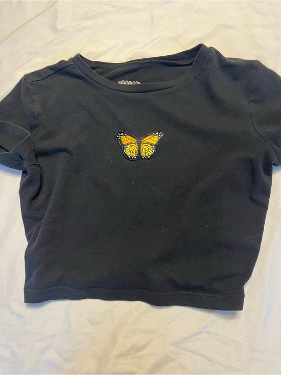 wild fable Tops - Wild Fable Small Butterfly Baby Tee